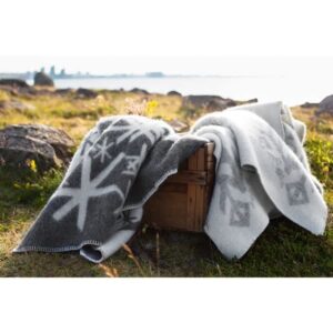 Alrun Bindrune Nordic Blanket - Viking Rune Blanket - Wool Viking Blanket - Viking Rune Blanket -Wyrdraven Blankets - www.wyrdraven.co.uk