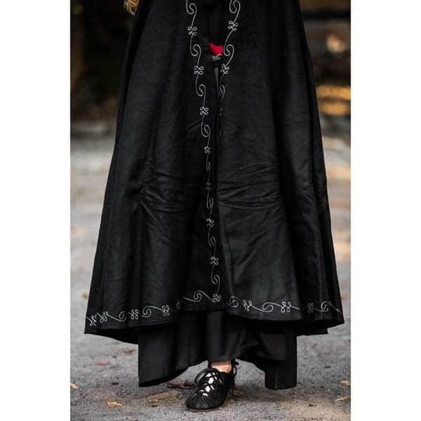 Embroidered Wool Cloak: Black - Cloaks And Coats - www.wyrdraven.co.uk