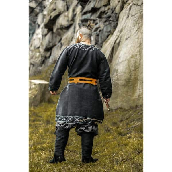 Black Viking Tunic Erik - Men's Viking Tunics - Wyrdraven - wyrdraven.co.uk