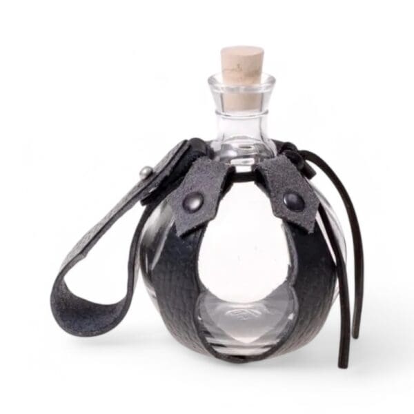 Round Glass Hip Flask - Wyrdraven Hip Flasks - www.wyrdraven.co.uk